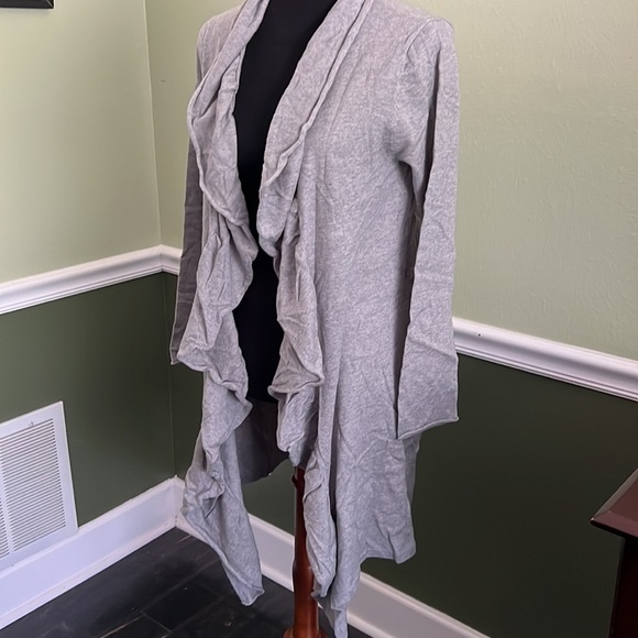 Lane Bryant long grey open front sweater ruffles size 22/24 - Picture 4 of 8